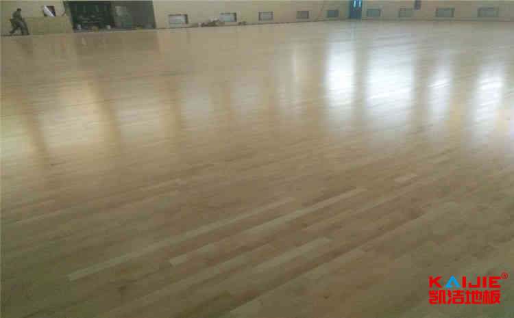 柞木籃球館木地板安裝工藝